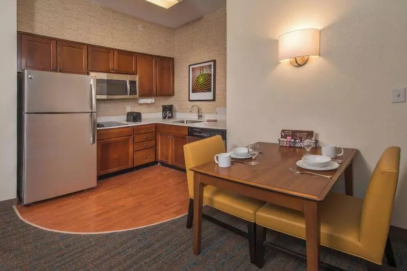 キングサイズベッドのスイートルーム, Residence Inn Chantilly Dulles South