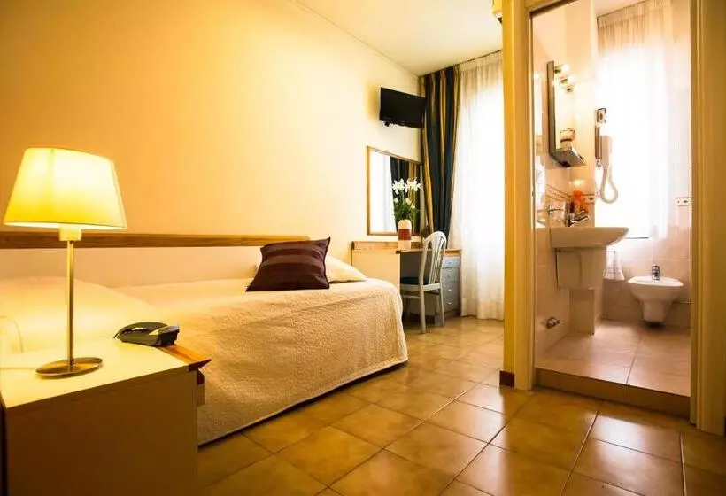 اتاق استاندارد یک نفره, Roma