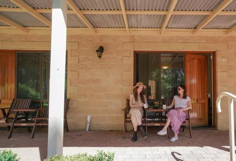 اتاق استاندارد سه نفره, Stay Margaret River