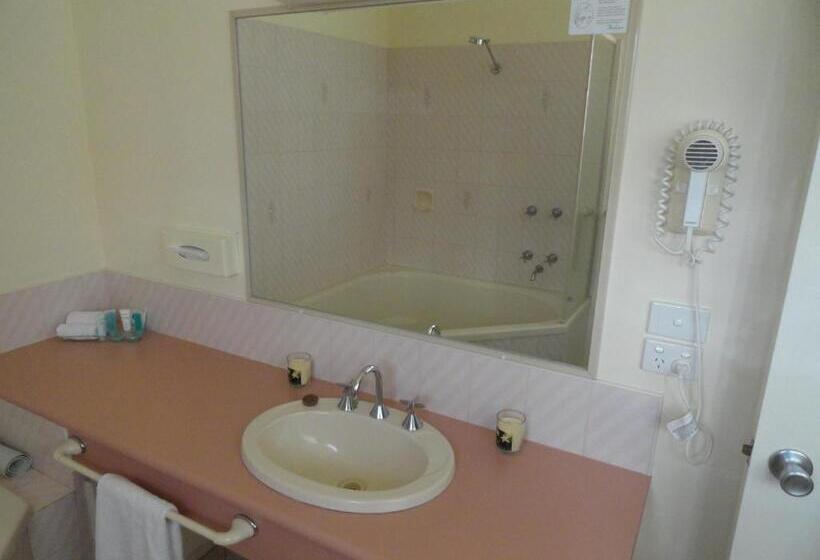 غرفة ديلوكس مزوَّدة بجاكوزي, Victoria Lodge Motor Inn & Apartments