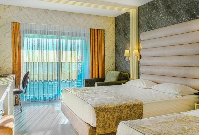 Номер Стандарт Трехместный, Kirbiyik Resort Hotel   All Inclusive