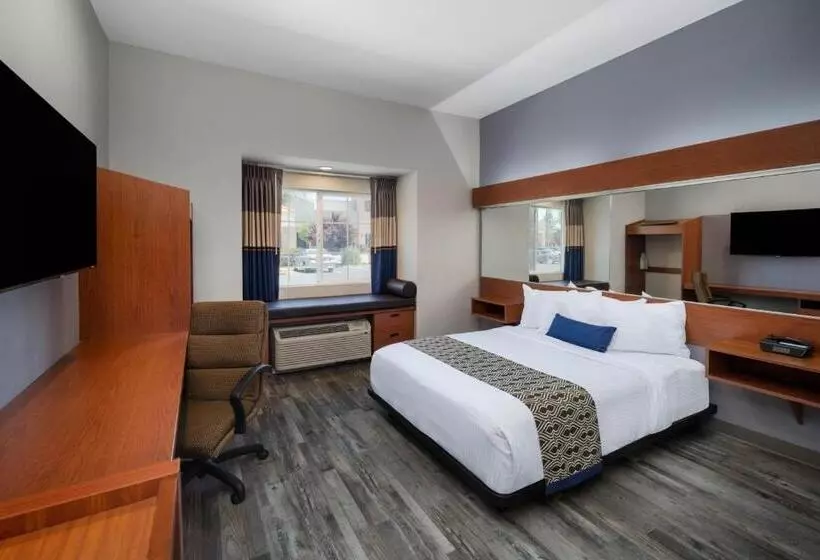 اتاق استاندارد برای معلولان, Microtel Inn & Suites By Wyndham Tracy