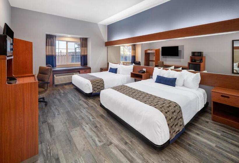 适用于残疾人士的豪华房间, Microtel Inn & Suites By Wyndham Tracy