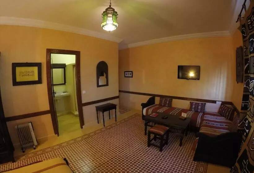 اتاق استاندارد با چشم‌انداز دریا, Riad Zahra