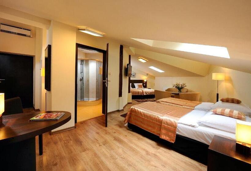 Четырехместный Номер Стандарт, Spatz Apart