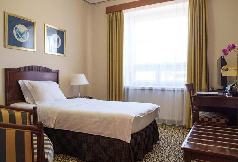 اتاق استاندارد یک نفره, Grand Hotel Viljandi