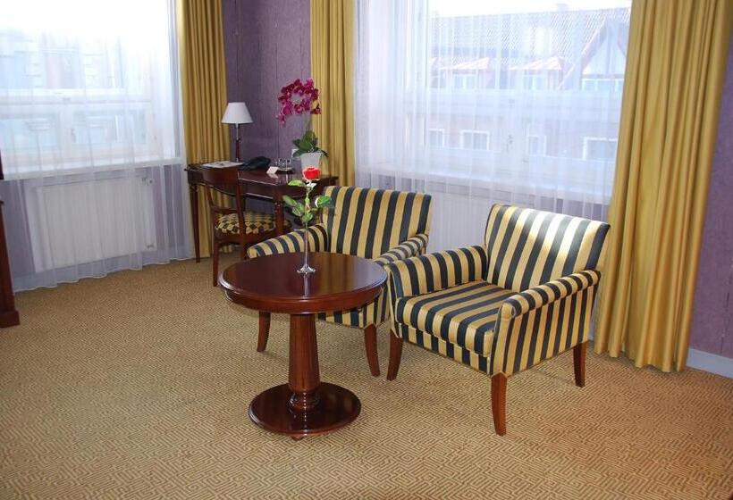 سوییت جونیور, Grand Hotel Viljandi