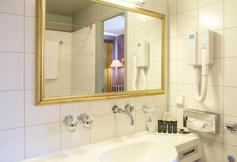 سوییت جونیور, Grand Hotel Viljandi