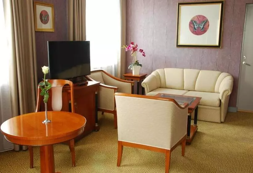 سوئیت پرزیدنت, Grand Hotel Viljandi