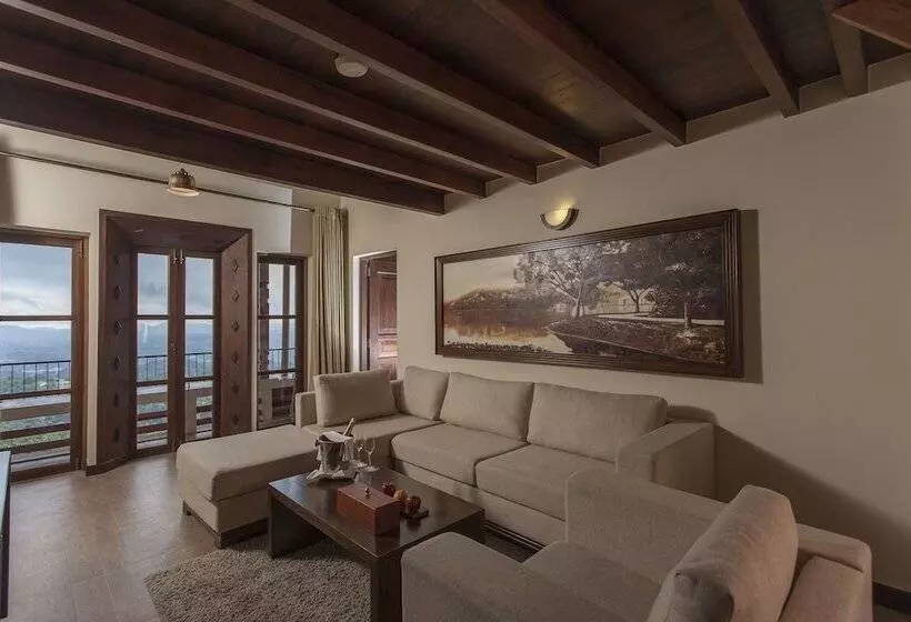 スイート（家族用）, Amaya Hills Kandy