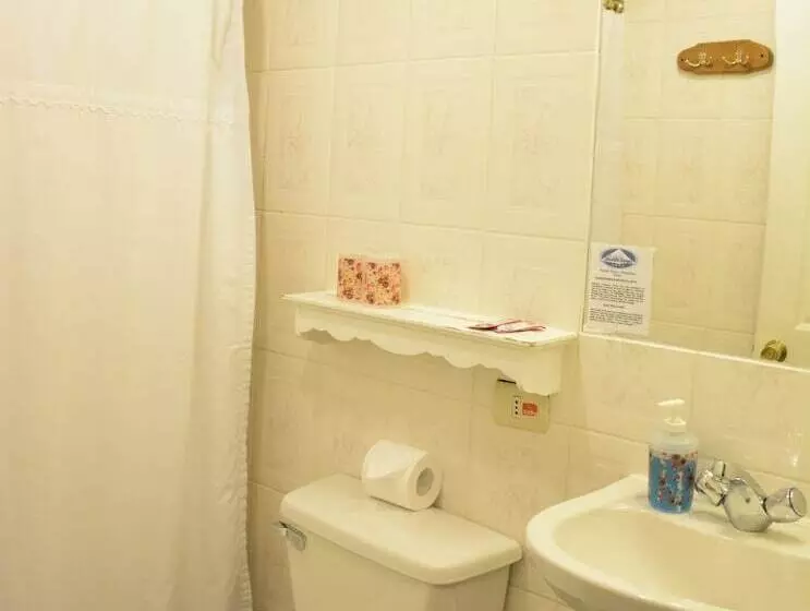 اتاق استاندارد سه نفره, Borde Lago