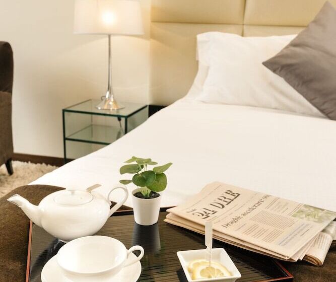 اتاق راحتی, Cosmopolitan