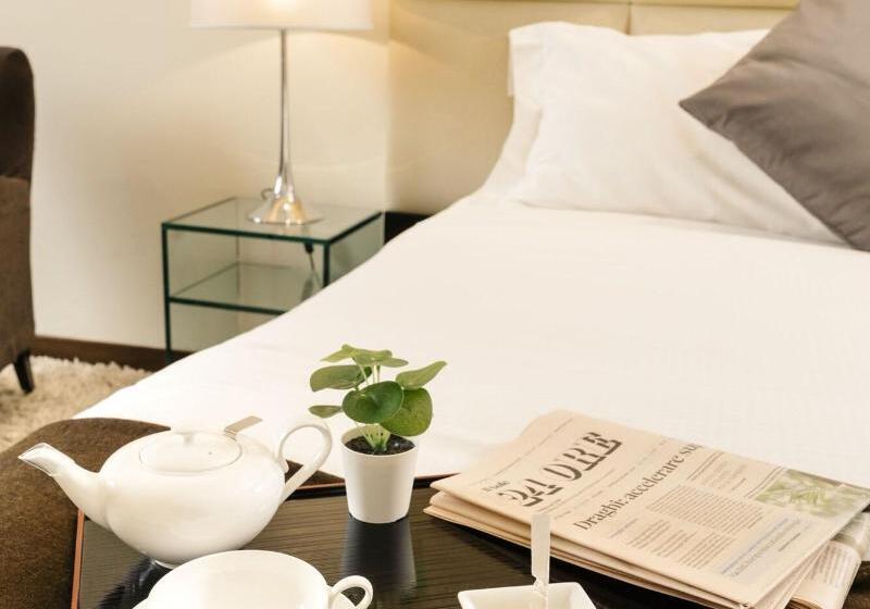 اتاق راحتی, Cosmopolitan