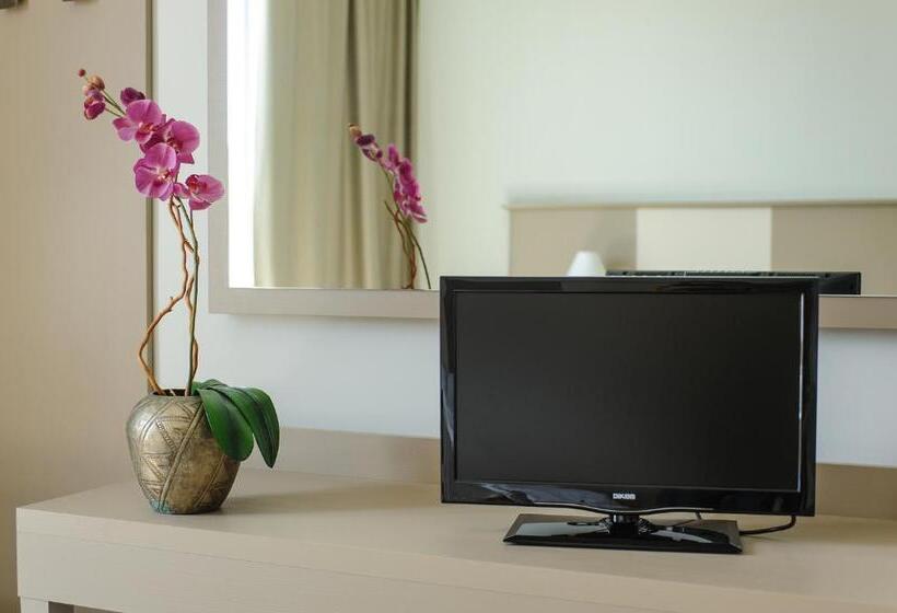 غرفة قياسية فردية, Cristallo