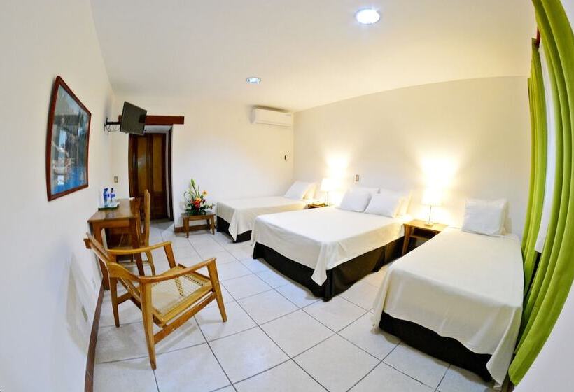 اتاق استاندارد سه نفره, Europeo