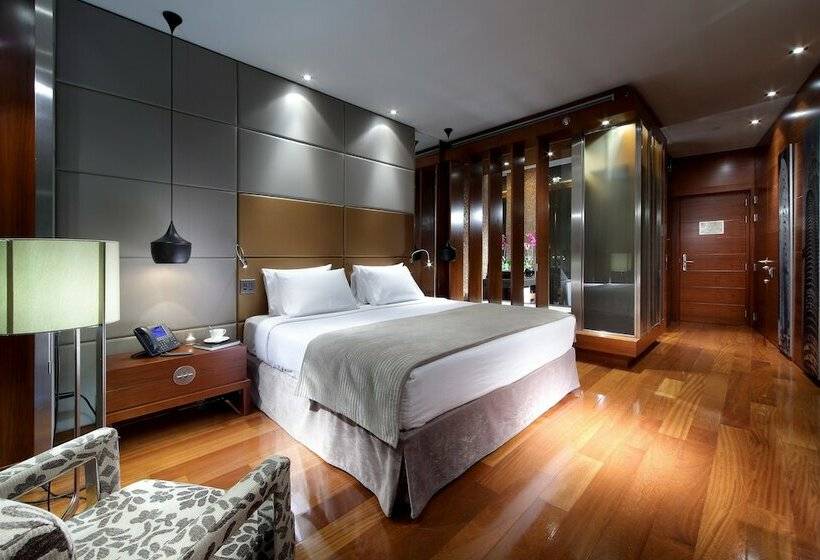 اتاق سوپریور, Eurostars Madrid Tower