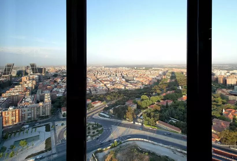 اتاق سوپریور, Eurostars Madrid Tower