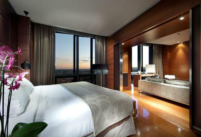 سوییت جونیور, Eurostars Madrid Tower