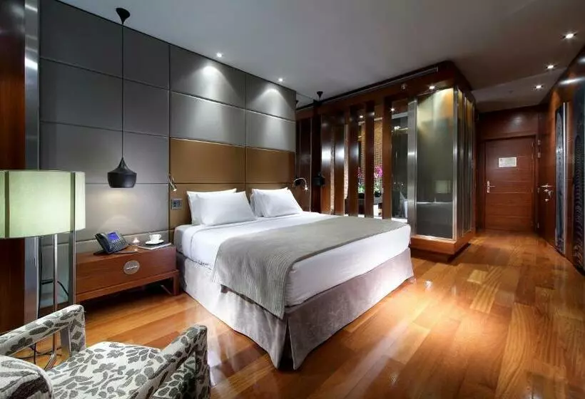 اتاق سوپریور, Eurostars Madrid Tower
