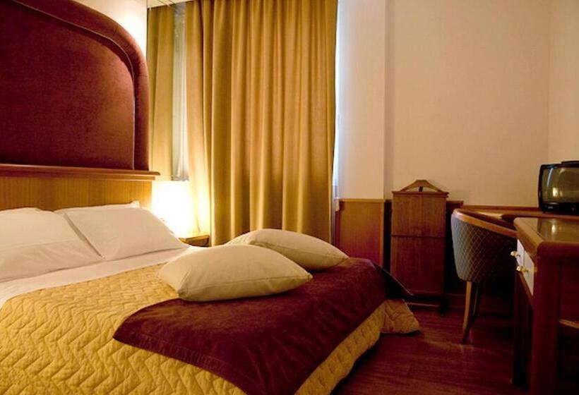 חדר סטנדרט, Excelsior