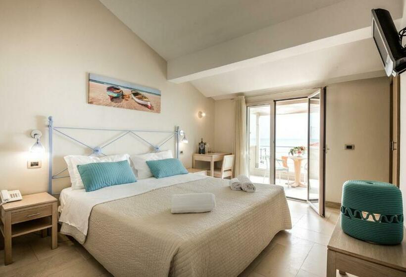 חדר סטנדרט נוף לים עם מרפסת, Mar & Sol