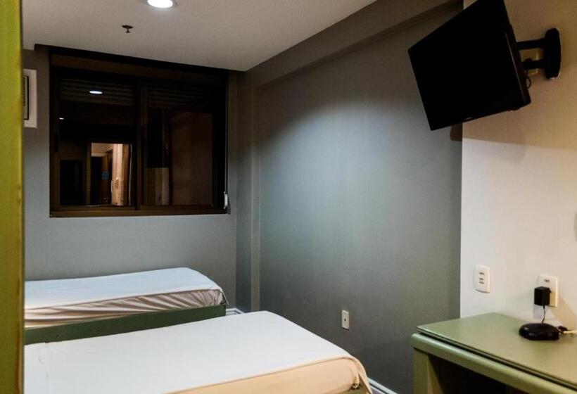 スタンダードルーム, Master Express Alberto Bins  200 Metros Do Hospital Santa Casa