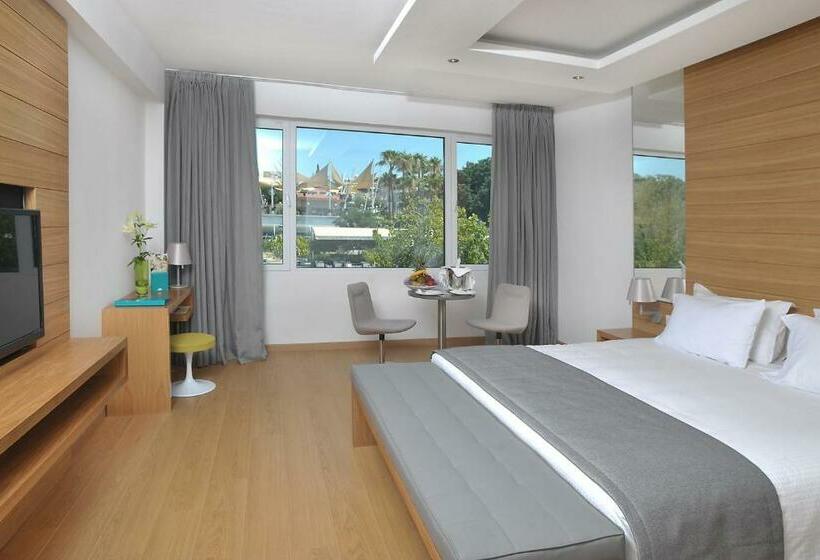 스위트, Napa Plaza