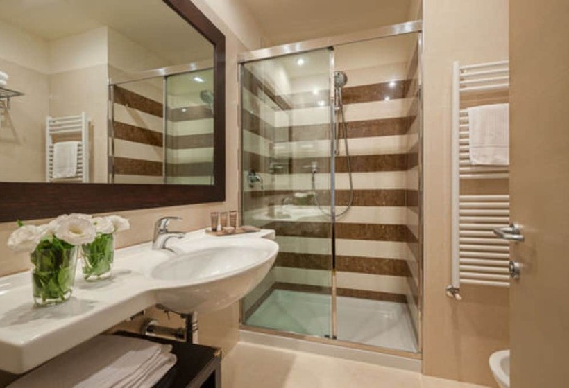 Номер Комфорт, Nazionale