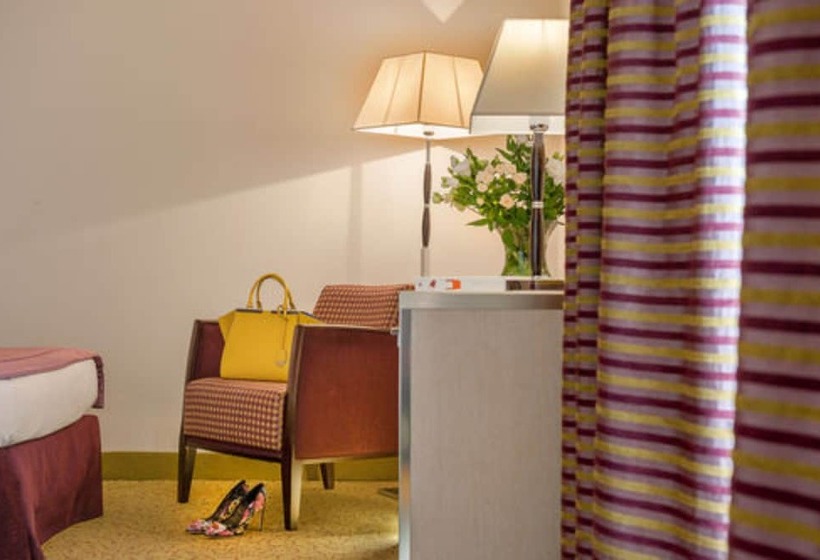 Полулюкс, Nazionale