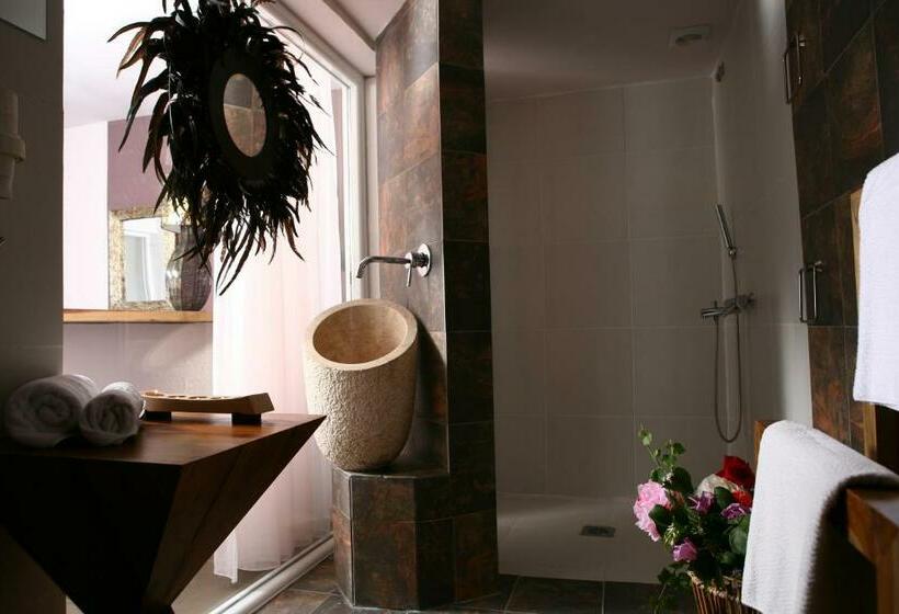 オーシャンビューのスーペリアトリプルルーム, Pantokrator