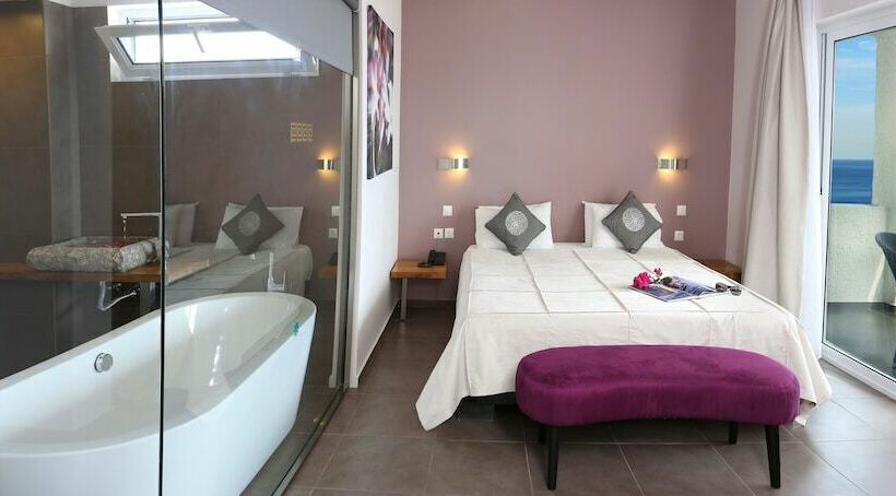 Трехместный Superior Вид на Море, Pantokrator