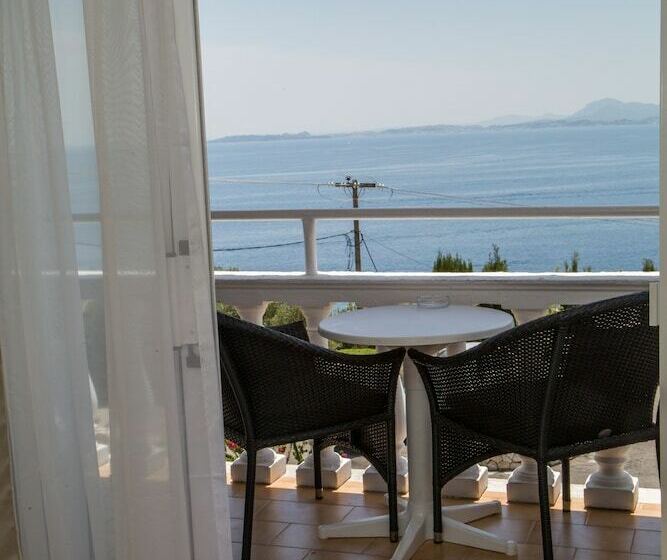 Triple Room Sea View, Pantokrator