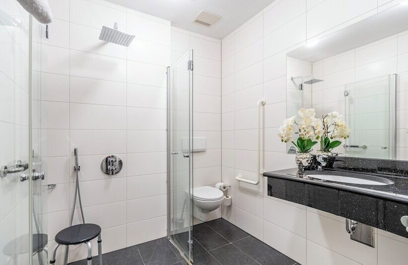 חדר קומפורט לשלושה, Plaza Inn Braunschweig City Süd