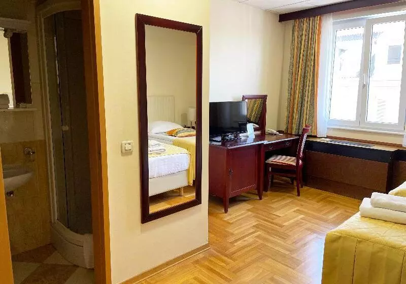Habitación Estándar, Palazzo President