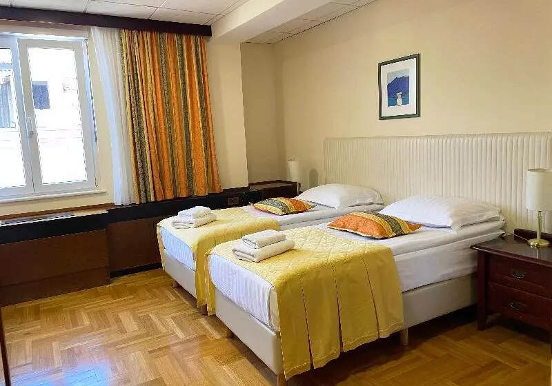 Habitación Estándar, Palazzo President