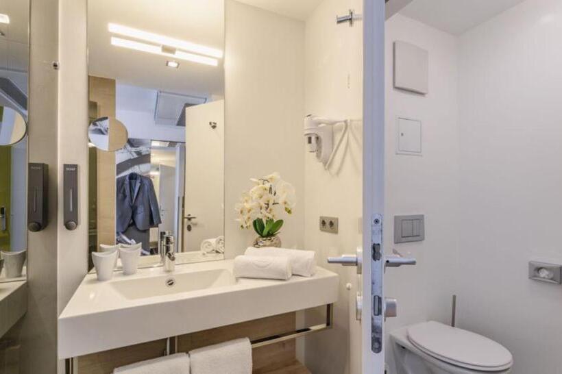 اتاق استاندارد یک نفره, Plaza Inn Wien Gasometer