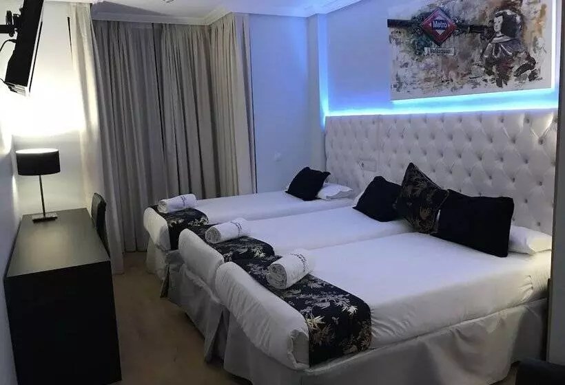 اتاق استاندارد سه نفره, Suites Feria De Madrid