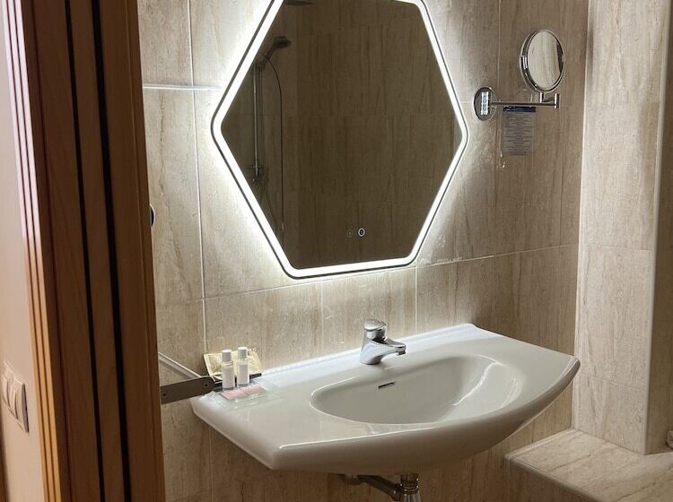 اتاق استاندارد, Suites Feria De Madrid