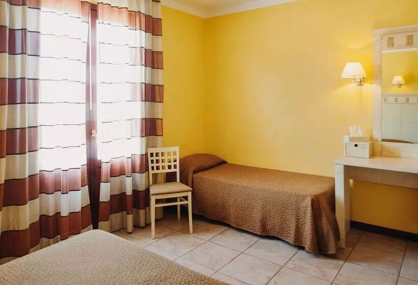 اتاق استاندارد سه نفره, Villa Zina Family Resort