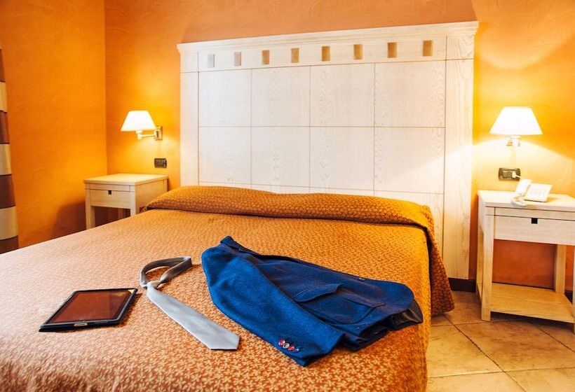اتاق استاندارد با چشم‌انداز استخر, Villa Zina Family Resort