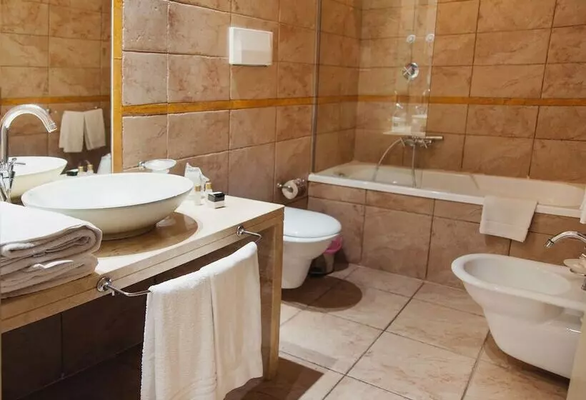 اتاق استاندارد با چشمانداز استخر, Villa Zina Family Resort