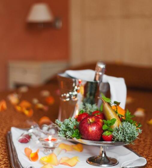 سوییت, Villa Zina Family Resort