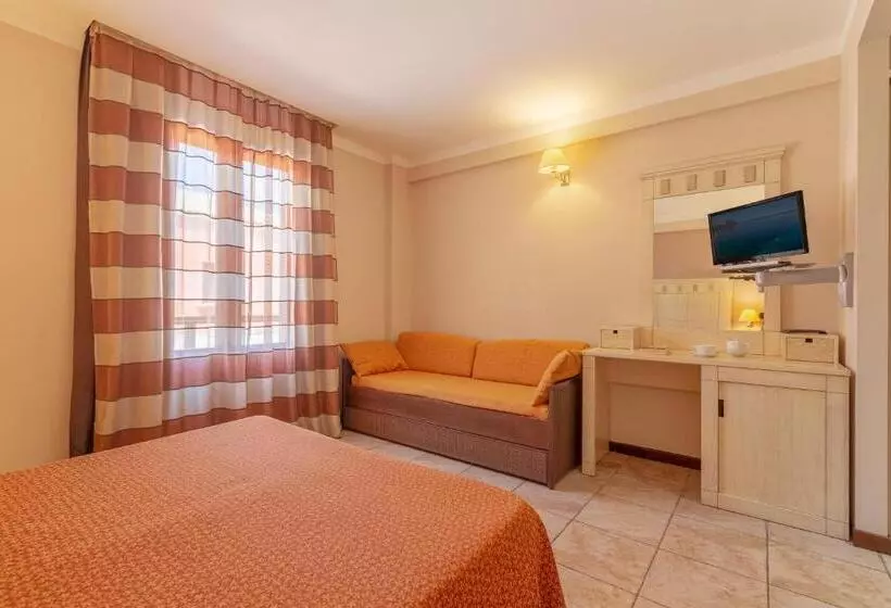 اتاق استاندارد سه نفره, Villa Zina Family Resort