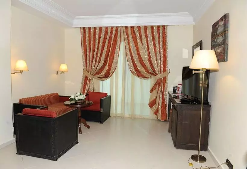 سوییت جونیور, Le Zenith Hotel & Spa