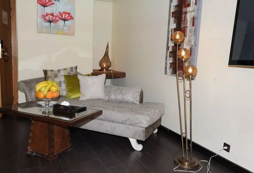 اتاق استاندارد سه نفره, Le Zenith Hotel & Spa