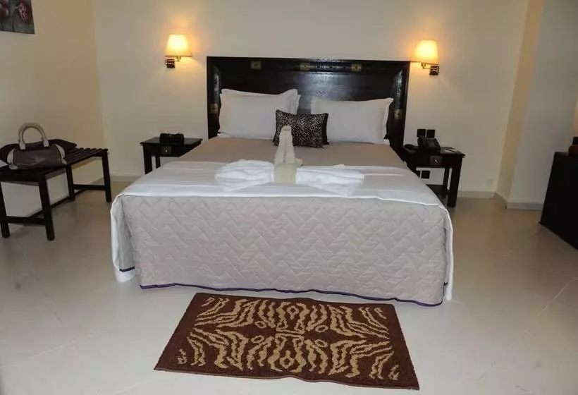 سوییت جونیور, Le Zenith Hotel & Spa