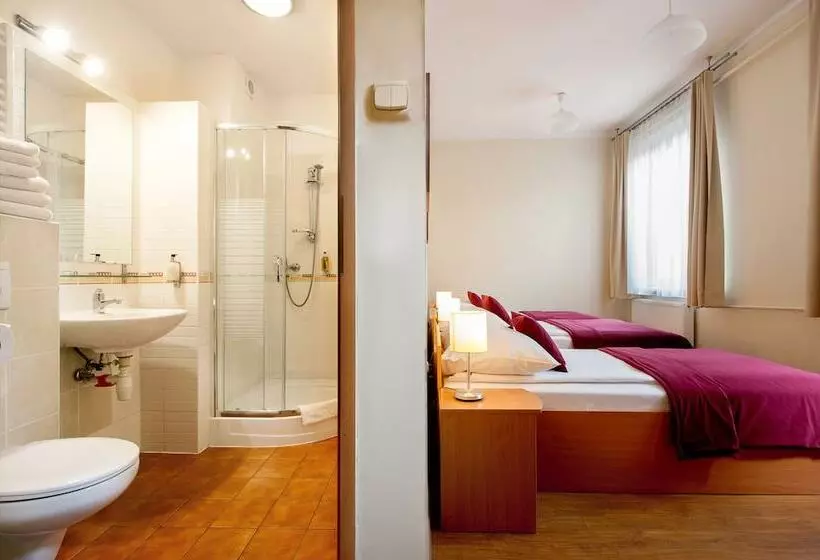 اتاق استاندارد سه نفره, Mały Kraków Apart