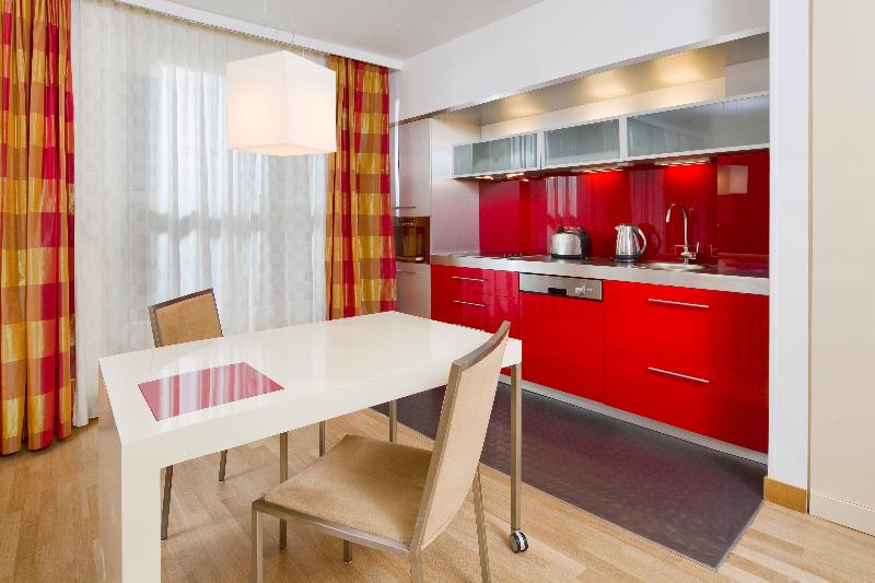 جناح, Mamaison Residence Diana