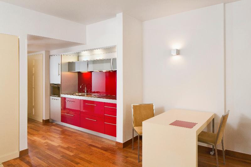 استودیوی استاندارد, Mamaison Residence Diana