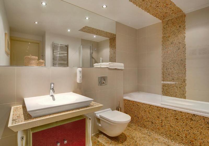 إستوديو قياسى, Mamaison Residence Diana